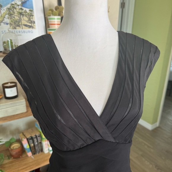 Adrianna Papell Elegant Black Gown - Picture 2 of 8